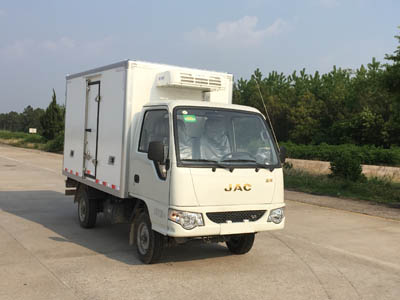 江淮3.1米0.7吨冷藏车