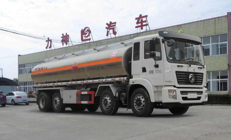 國五東風30.2立方鋁合金運油車