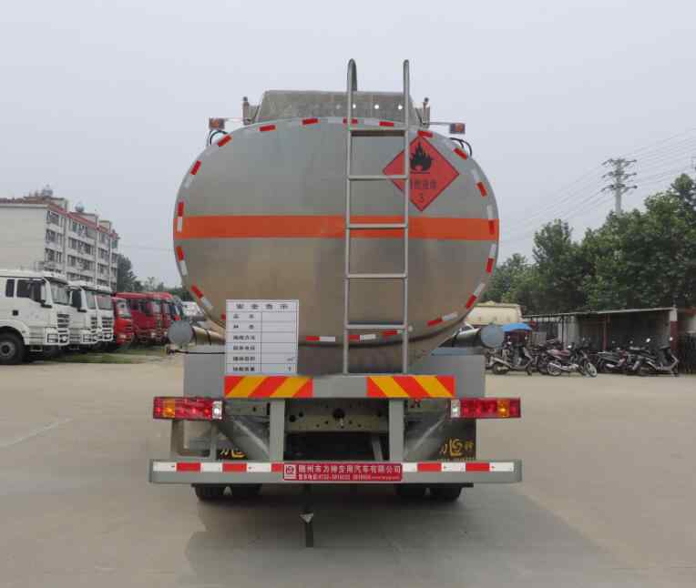 東風21方易燃液體罐式運輸車
