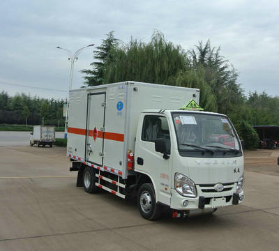 ZZT5030XRQ-5型易燃气体厢式运输车
