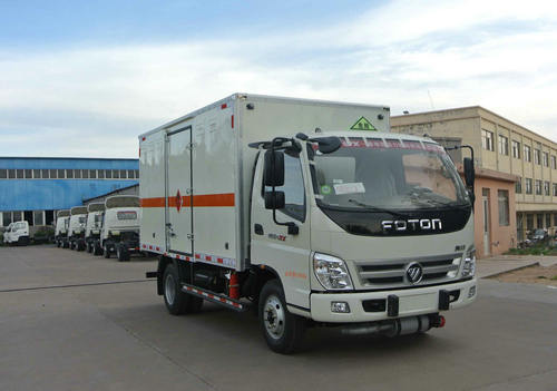 ZZT5041XRQ-5型易燃气体厢式运输车
