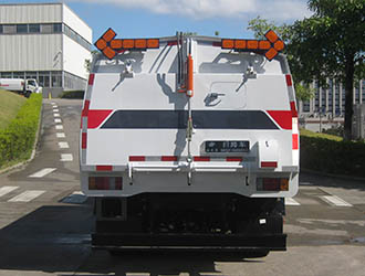 FLM5071TSLQL6型扫路车
