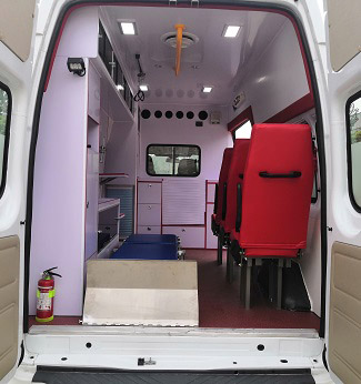 福特V348长轴高顶客运版救护车