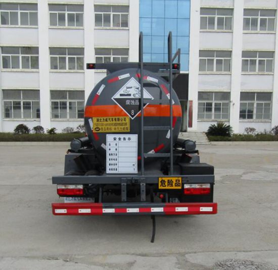 HLW5120GFWEQ6型腐蚀性物品罐式运输车