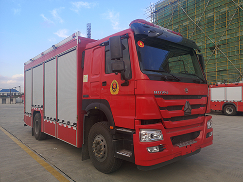 CLW5140TXFQC200/HW型器材消防车