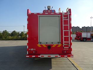 CLW5280GXFPM120/HW型泡沫消防車圖片