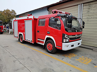 CLW5100GXFSG40/DF型水罐消防車