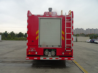 CLW5420GXFPM250/HW型泡沫消防車圖片