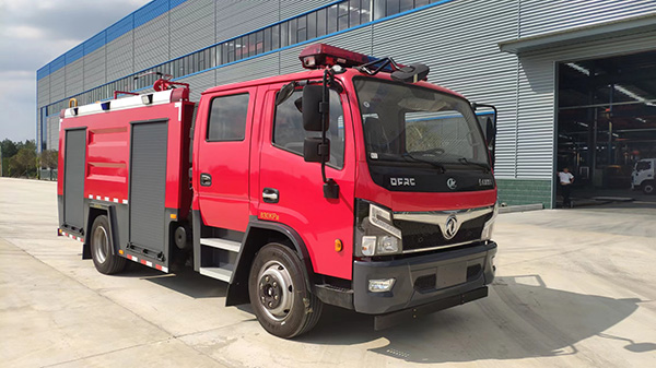 CLW5110GXFSG50/DF型水罐消防车