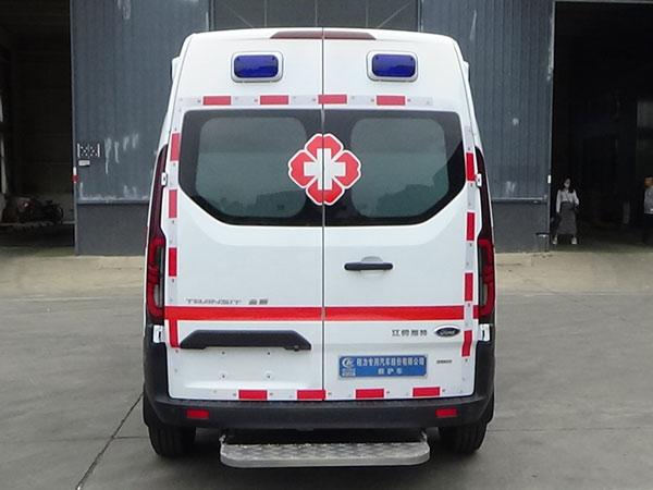 CLW5040XJHAJZ型救护车