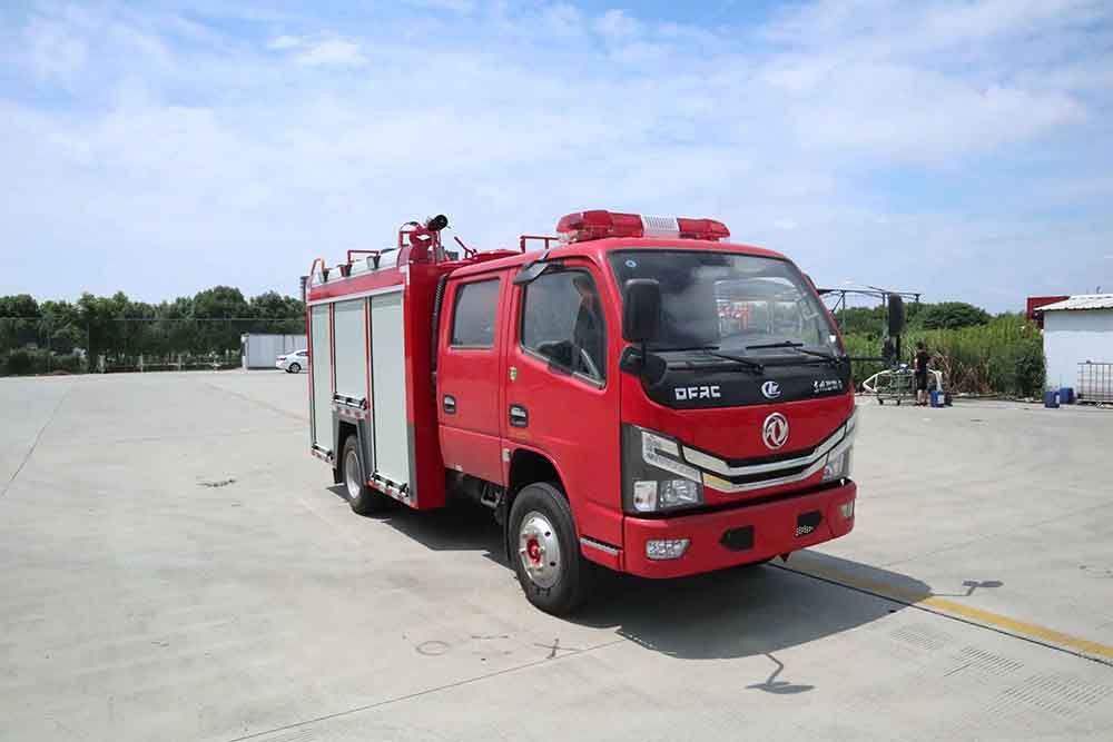 CLW5071GXFSG25/AXF型水罐消防车